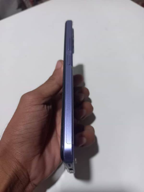 Vivo y17s 4+4  128 1