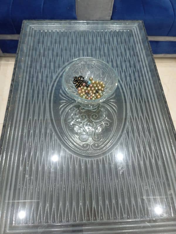 Contact Us:0329-4580365 New Table size 4 length by 2.5 width 0