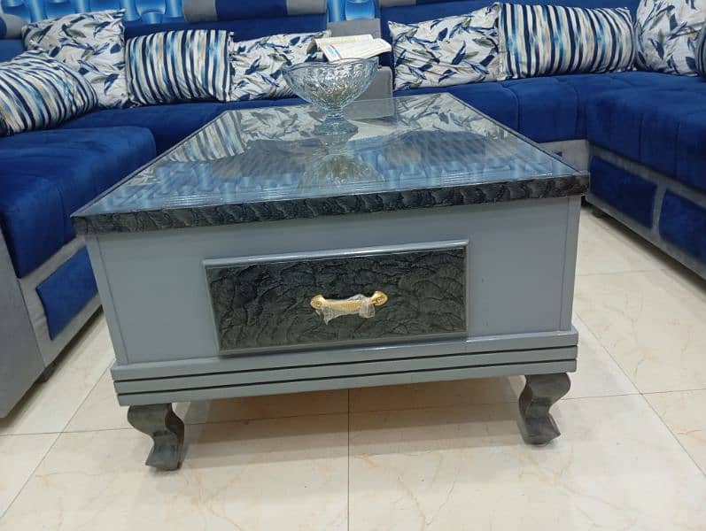 Contact Us:0329-4580365 New Table size 4 length by 2.5 width 3