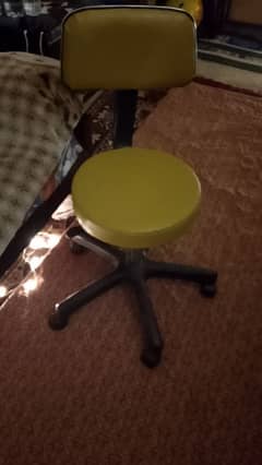 swing chair 10/9 condition no foult 1 month use