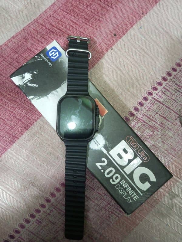 t900 ultra smart watch black colour good condition 3