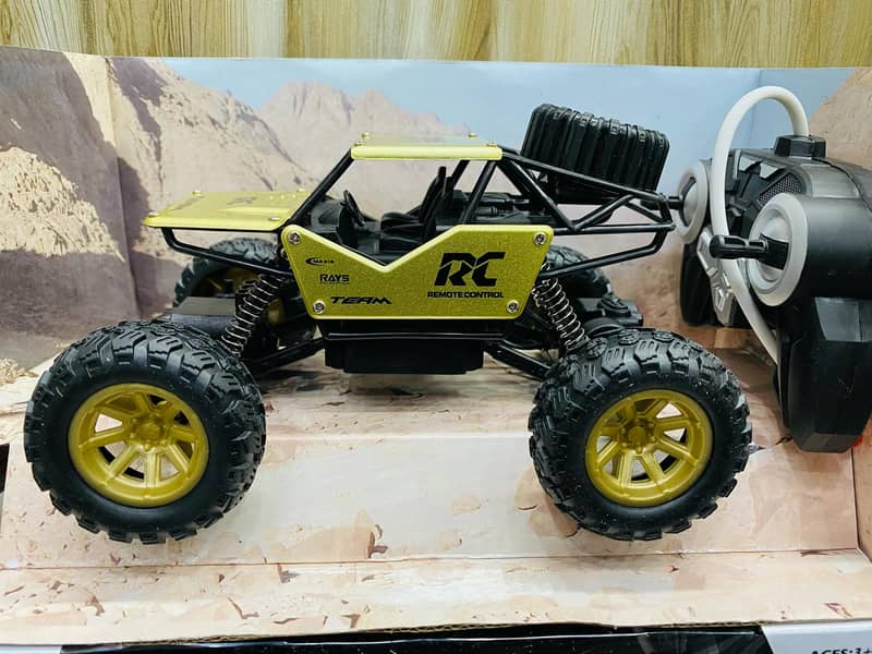 Remote Control (RC) Rock Crawler Truck Metal Rechargeable car 0