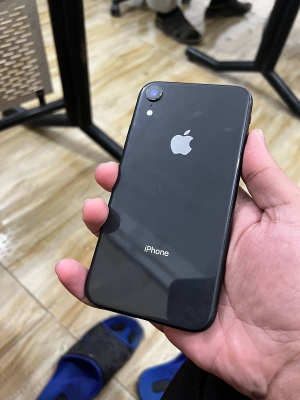 iphone xr 128 gb dual physical pta approved 1