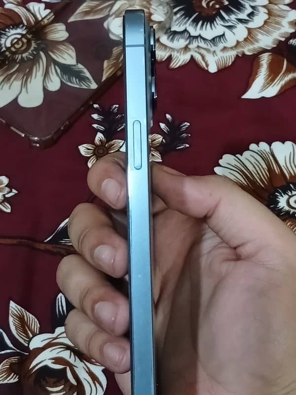 i phone 13 pro max non pta scom working only serious buyer contact 0