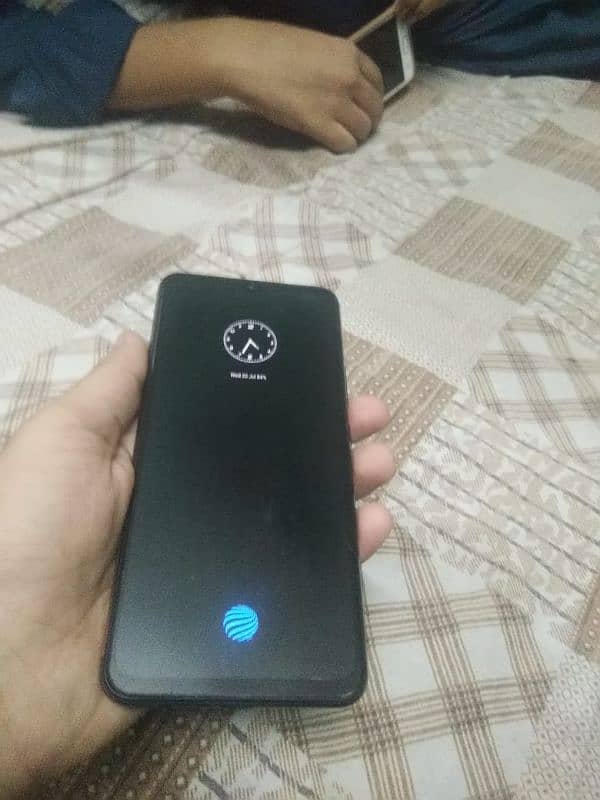 vivo v21 e condition 9/10 mobile with box 2