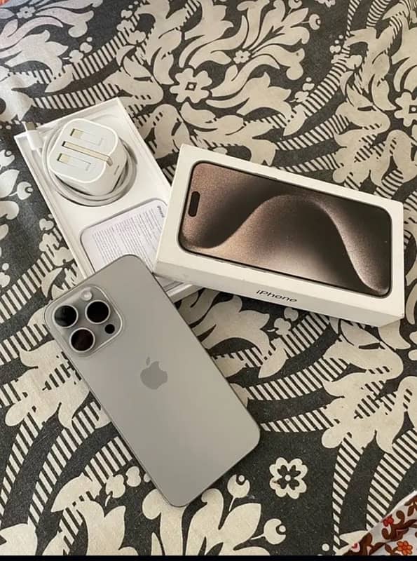 15 pro max 256GB non pta HK model 0