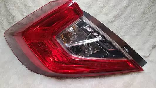 Honda civic x  genuine back light ( left side ) model 2016 to 2021 3