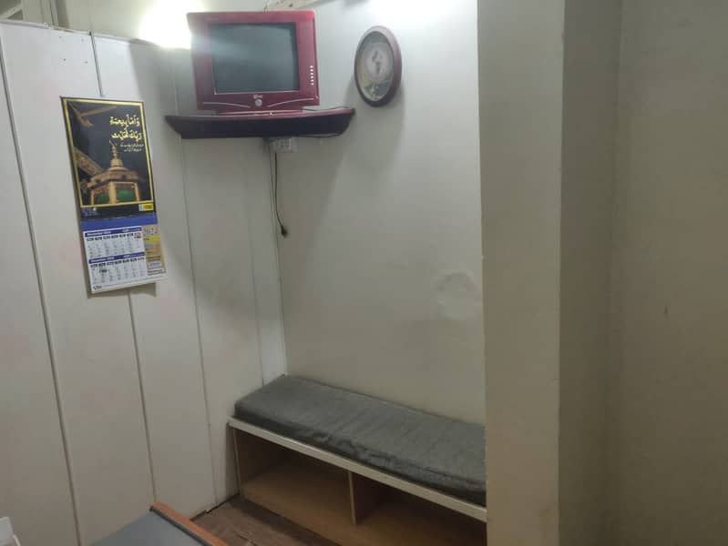 Running Homoeopathic Clinic Setup For SALE in Rental Shop 4