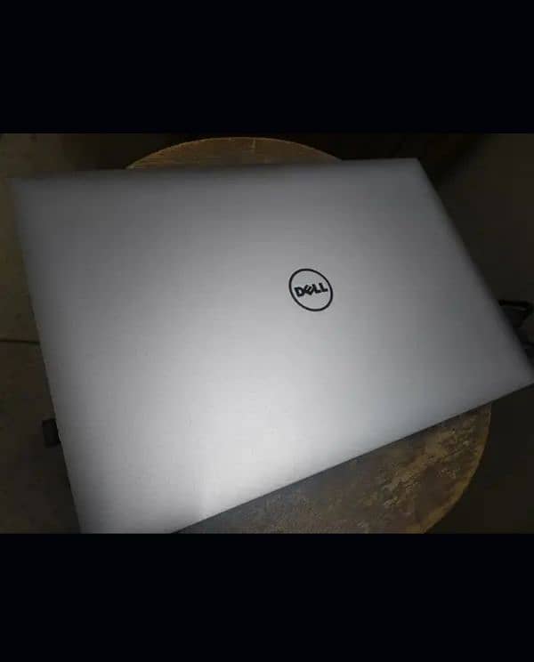 Dell Xps 15 gaming laptop with i7 8th gen, Gtx 1050ti 1