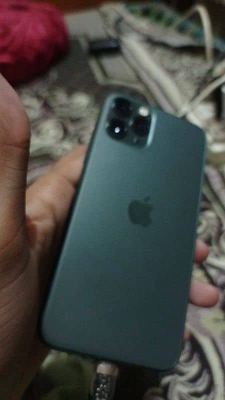 iPhone 11 pro mex 1