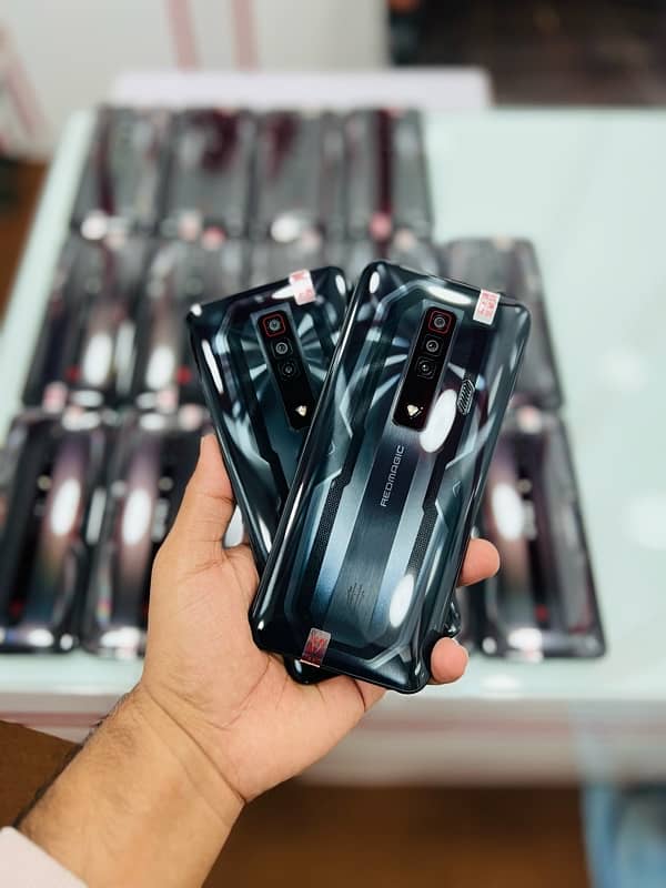 REDMAGIC 8S PRO 16/512GB, REDMAGIC 6 PRO, REDMAGIC 7 Available 7