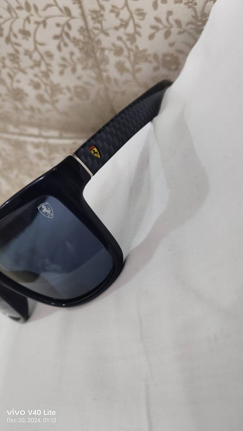 Ray-Ban collaboration with Ferrari polarized sunglasses 0