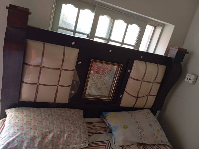 urgent bed for sell 0