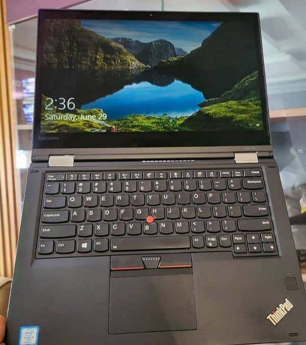 Lenovo thhinkpad yoga 380 8th gen 1