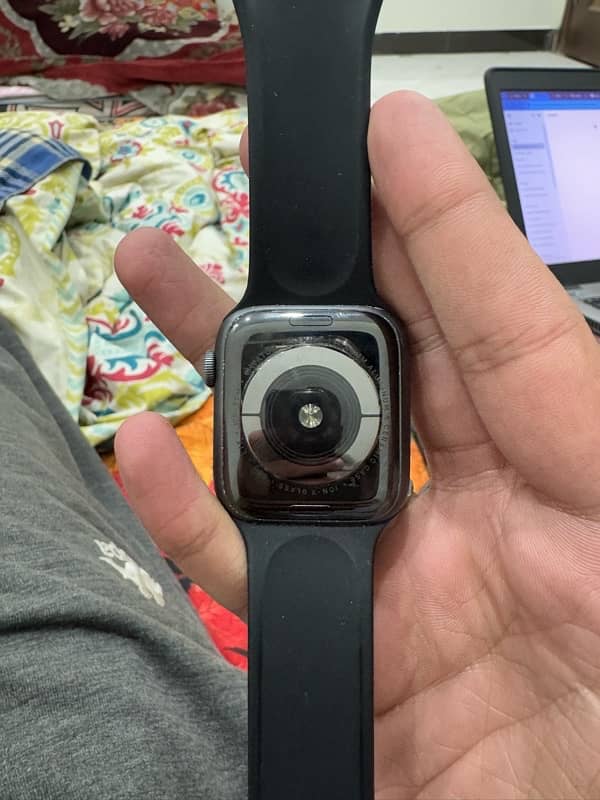 apple warch series 4 44mm 8