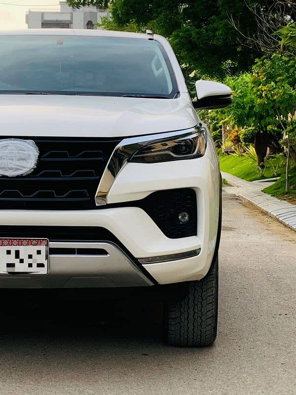 TOYOTA FORTUNER V PATROL MODEL REGISTERED 2022 5000km  ZERO CONDITION 1