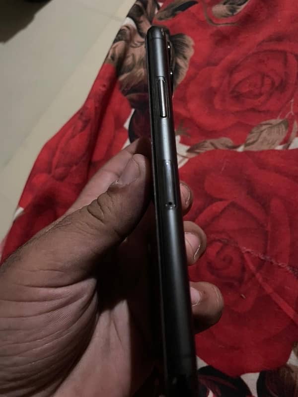 iphone 11 pro non PTA 64gb sealed phone 2