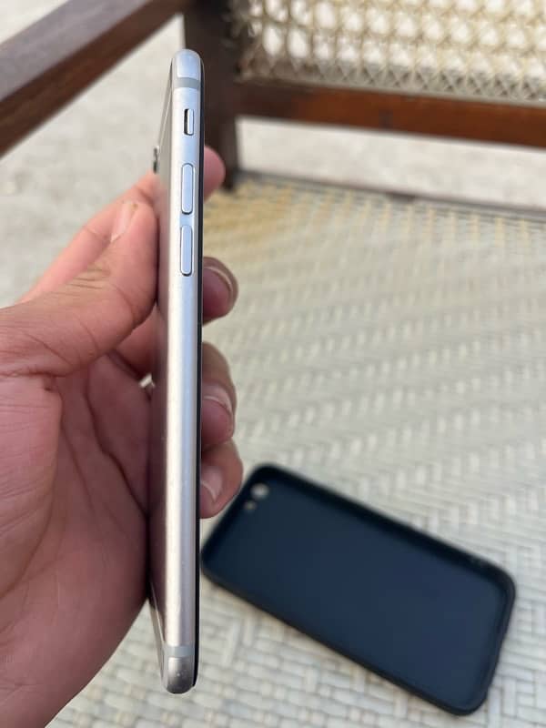 iphone 6 Pta approved [64 Gb] finger not working for sale 1