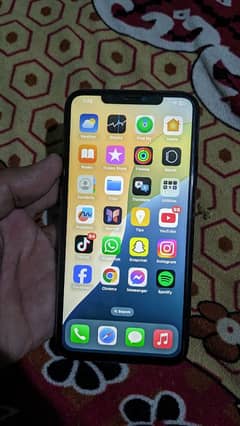 I phone 11 pro max 64Gb Factory Unlock