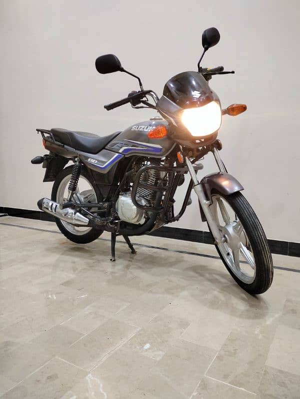 Suzuki GD 110S 2021 gd 110s Better Than YBR 125 g CG 125 SE 3