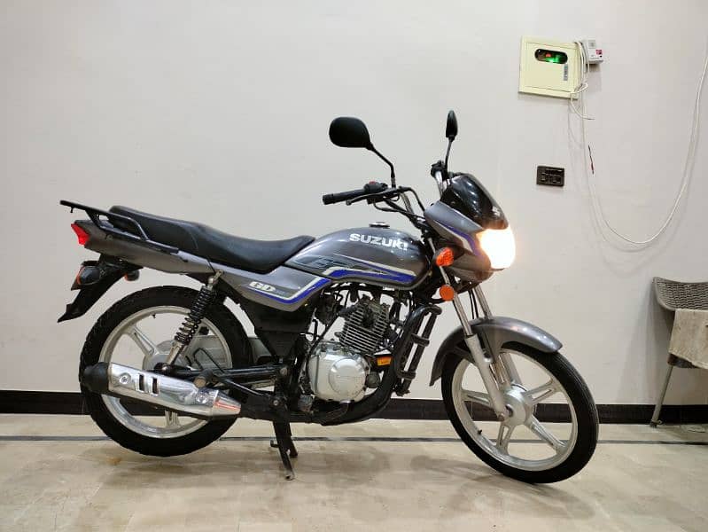 Suzuki GD 110S 2021 gd 110s Better Than YBR 125 g CG 125 SE 10