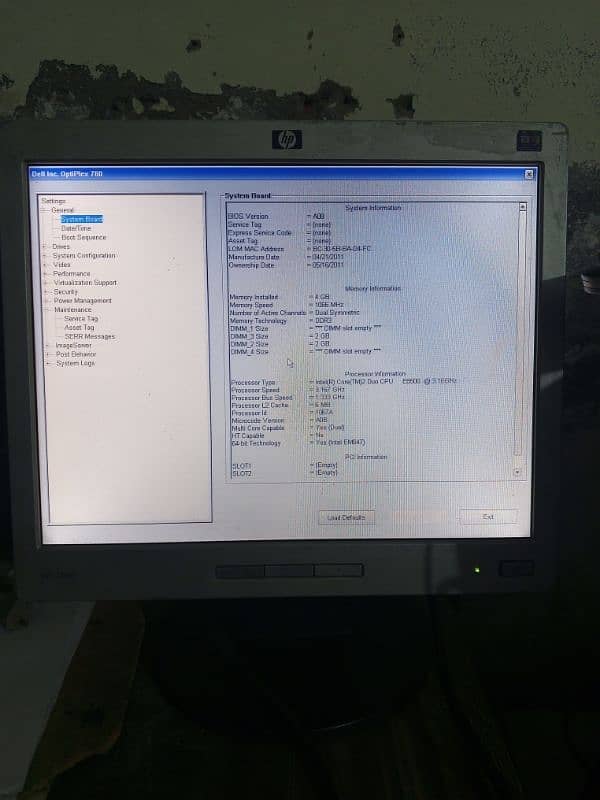 Hp 15 inach LCD far sale urgent 1