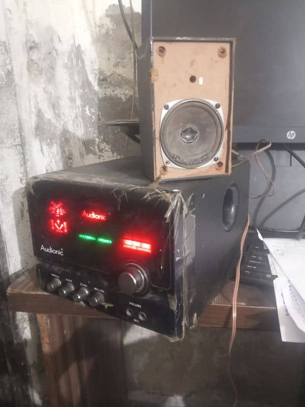 audionic speaker for sale urgent 0