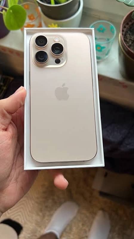 Iphone 16 pro 0