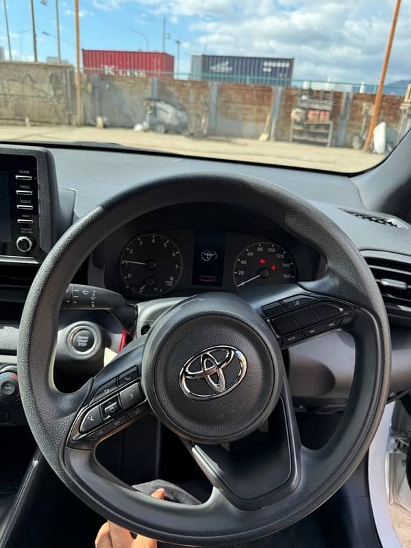 Toyota Yaris 2021 4