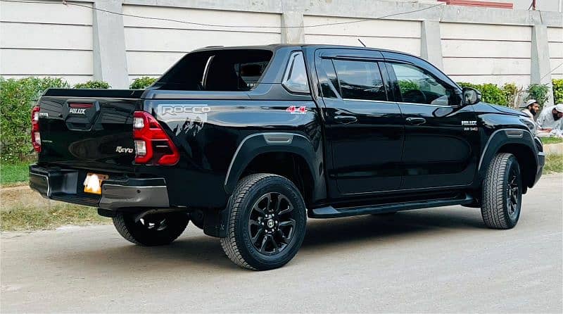 TOYOTA HILUX ROCCO MODEL REGISTERED 2023 INVOICE LAST MONTH 2022 5