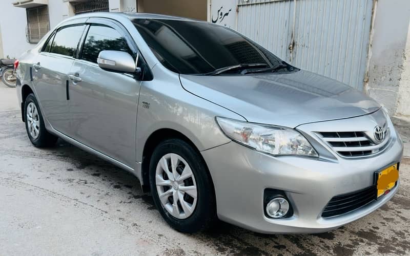 Toyota Corolla GLI 1.6 Automatic 2011 1