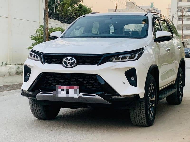 TOYOTA FORTUNER LAGANDER MANUFACTURING MODEL REGISTERED  2022 4