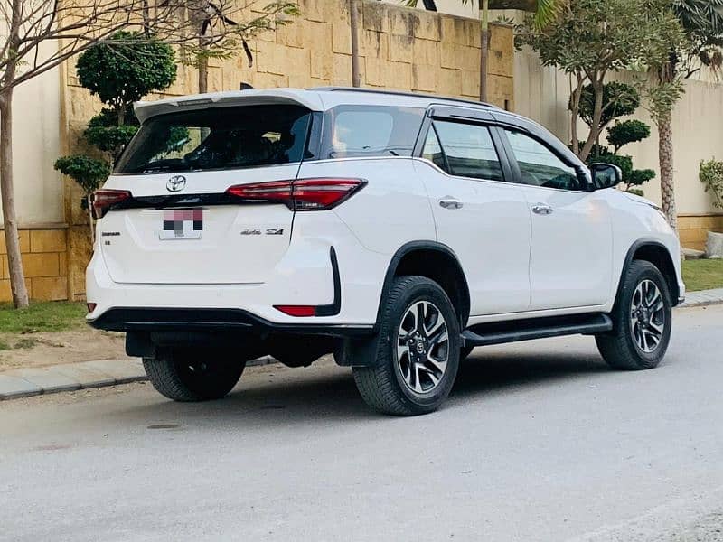 TOYOTA FORTUNER LAGANDER MANUFACTURING MODEL REGISTERED  2022 6