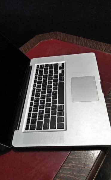 Macbook Pro 12 Mid i7 3rd 1