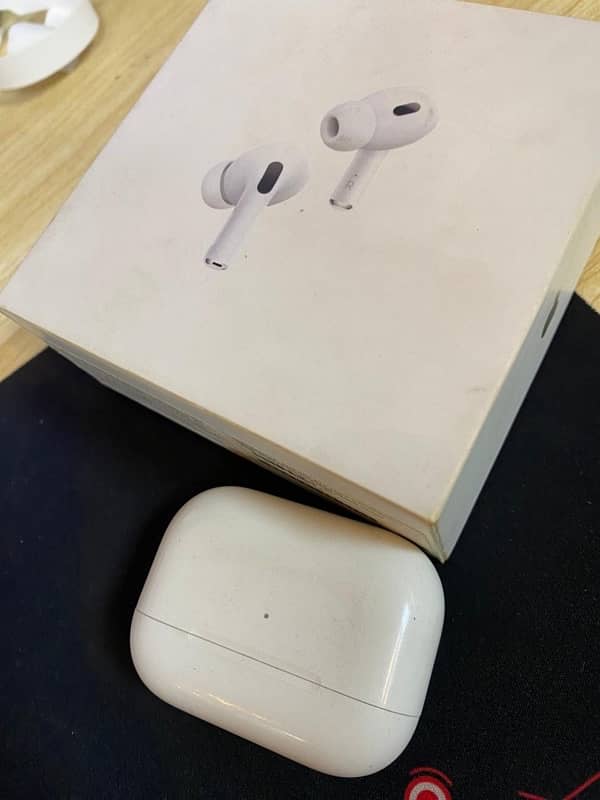 Apple Airpods Pro 0