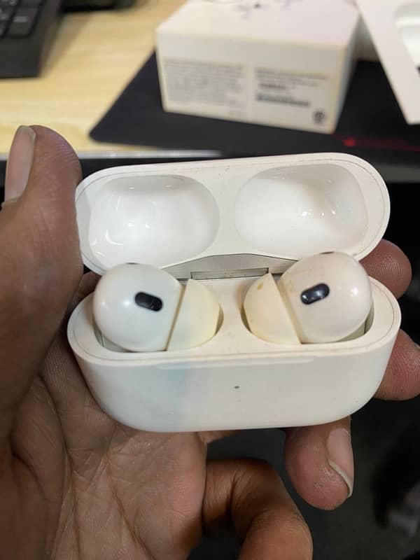 Apple Airpods Pro 5