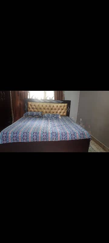 I'm sale my furniture plz contact us 0