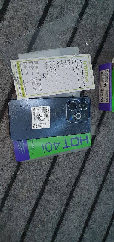 infinix hot 40i 4+4gb ram 128gb 10by10 conditon With warranty with box 6