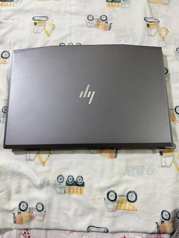 Hp zbook 15v-g5 Ci7-8th generation 4gb GPU Nvidia Quadro p600 6