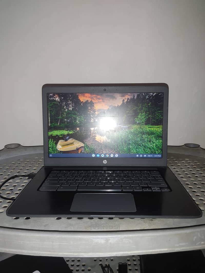 hp 14 inch 6th generation Chromebook 5