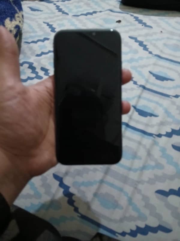 Iphone 11 Black colour 3