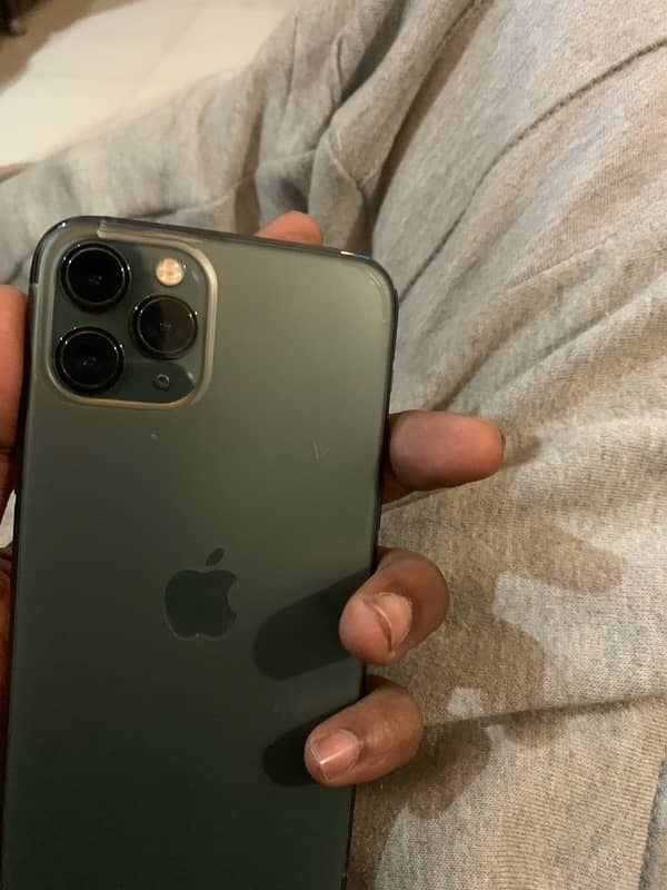 I phone 11 pro 256gb pta approved 3