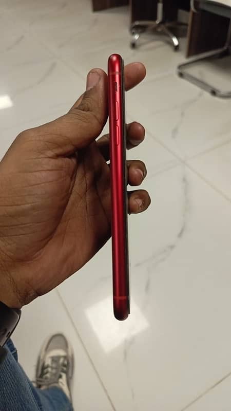 Iphone XR Red Product 2