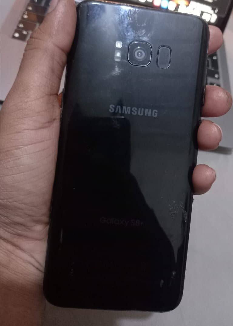 Samsung Mobile S8 Plus 1