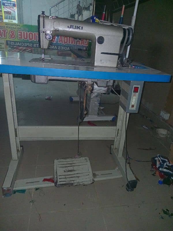 juki machine or tailoring ka saman+matterial arjunt sale 0