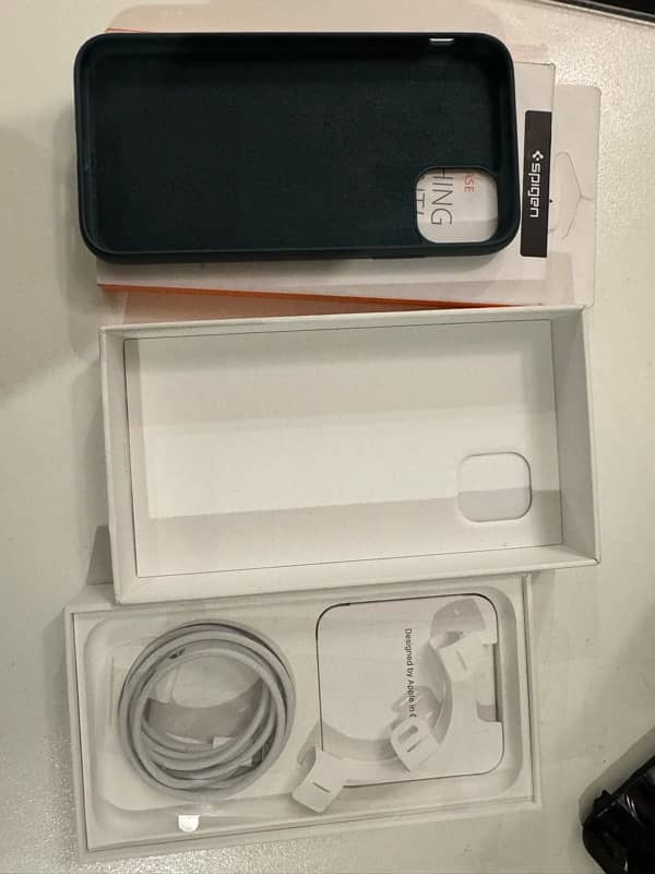 Iphone 11 128gb pta approved 9