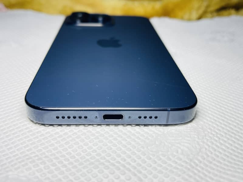 Apple iPhone 15 Pro Max 11