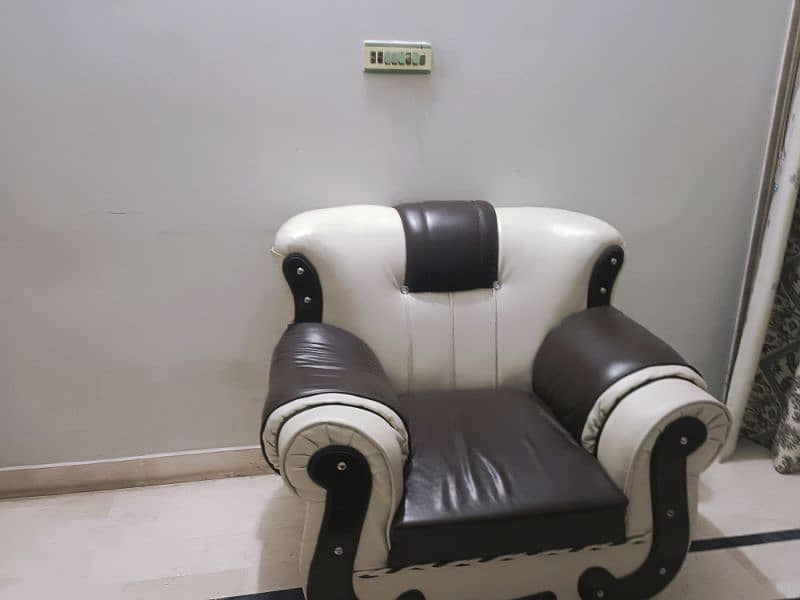 7 seater sofa seat 10 by 10 condation 3