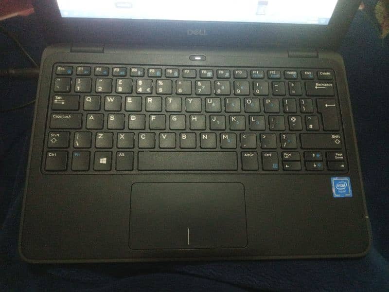 Dell laptop used full 10/10 Condition 0