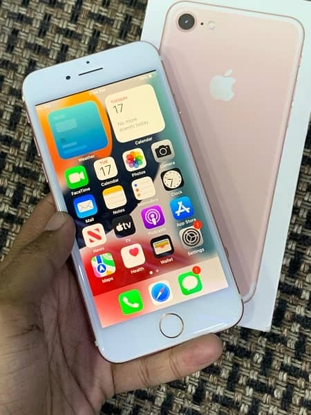 iphone 7 128 (Rose Gold) Non pta with box 0